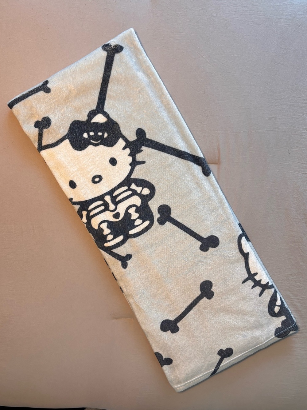 Hello Kitty throw blanket